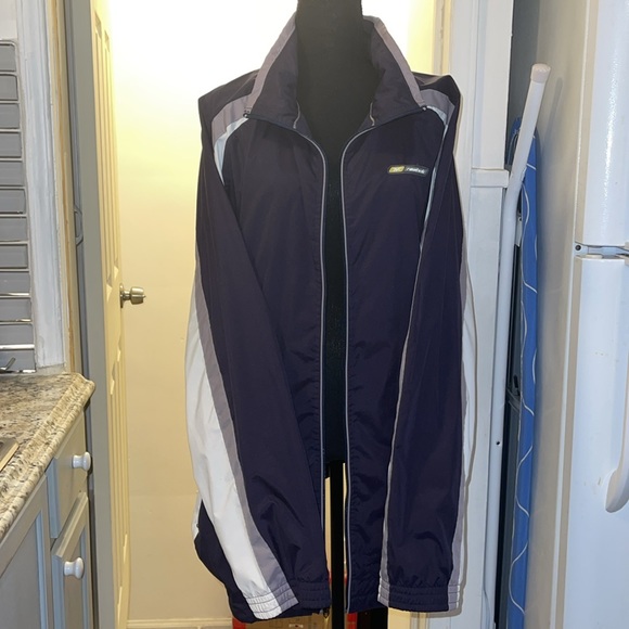 Reebok men’s jacket. Black white grey stripe, Zip pockets & front zipper - Picture 5 of 5